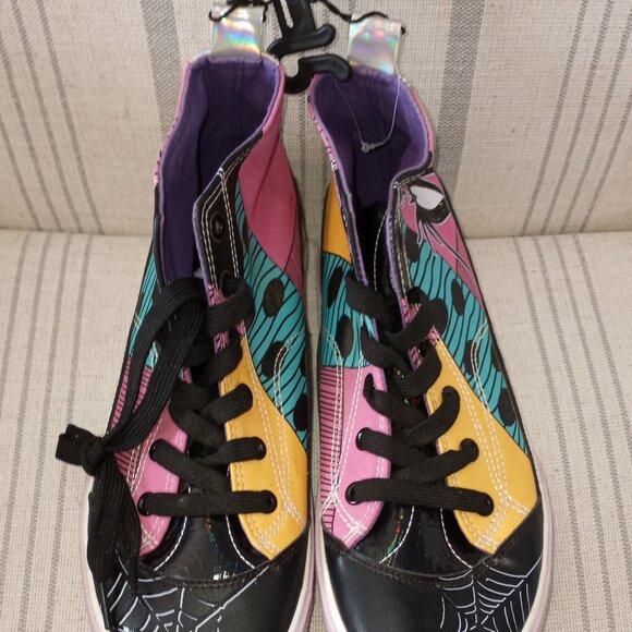 'Nightmare Before Christmas' Disney Canvas High Top Sneaker Size 8 New - Picture 2 of 15